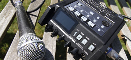 Edirol R-44 field recorder